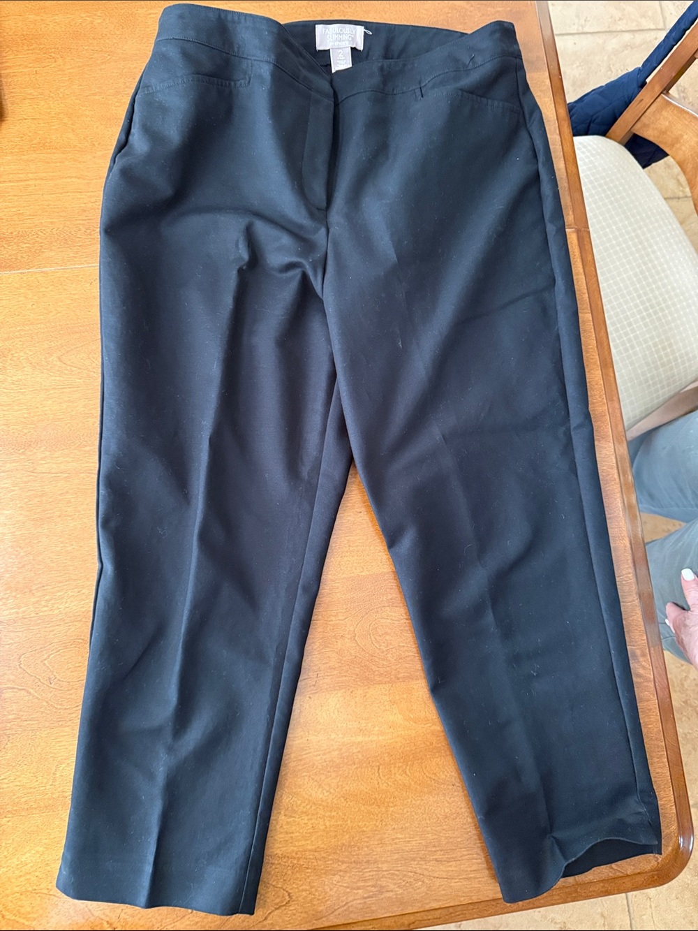 Chico's Black Cropped Straight-Leg Pants